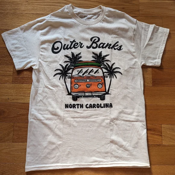 Urban Outfitters Outer Banks graphic tshirt - Picture 2 of 6